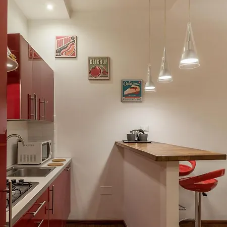 Castro Pretorio & Sallustiano Lovely Flat